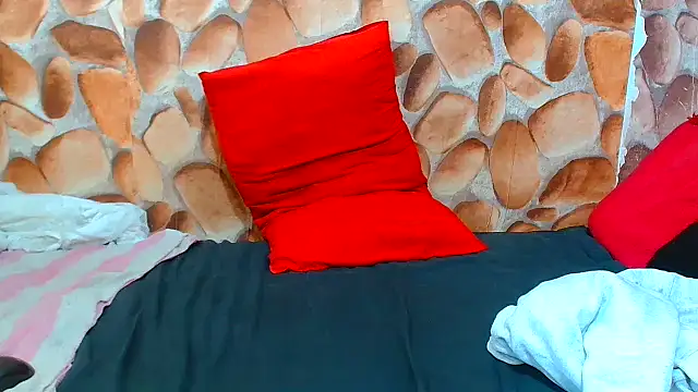 AfricanBigAssxx98's cam snapshot