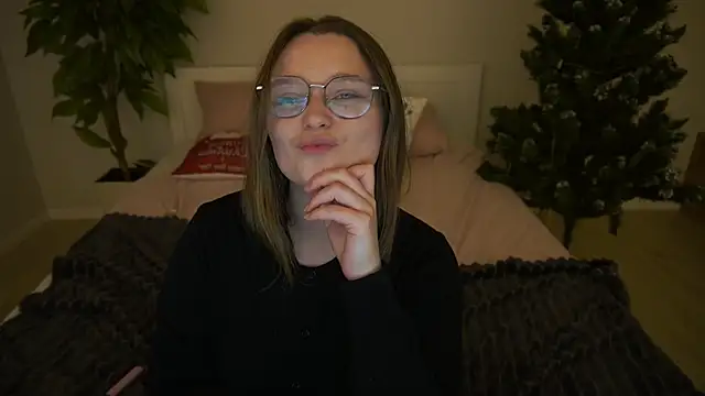 MagicPeachh_'s cam snapshot