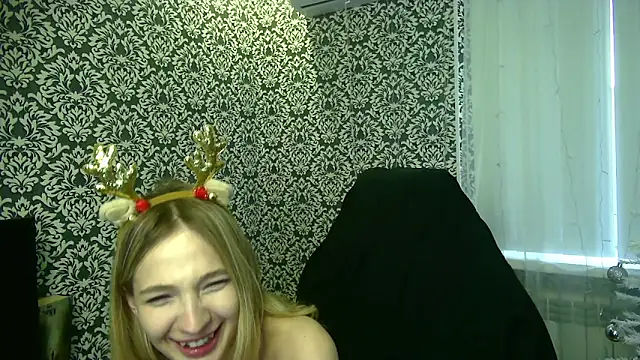 SofiaRoud live sex cam