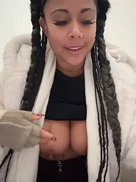 HaileyDiana's cam snapshot