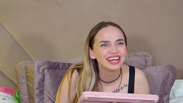 AnitaVenture's cam snapshot