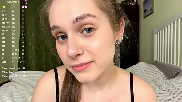 MiaBlanko's cam snapshot