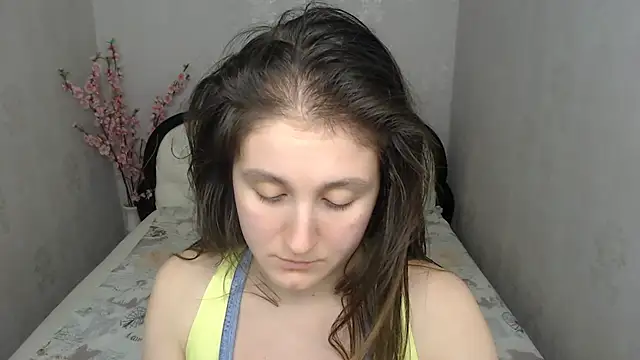 Holliy_Cooper's cam snapshot