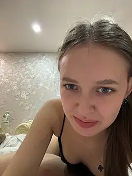 ElliRose live sex cam