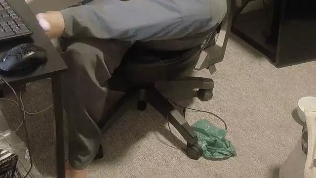 Armyexhibitionistvet live sex cam