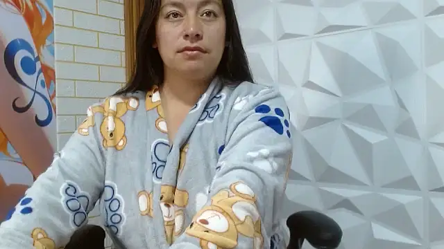 monick_hot's cam snapshot