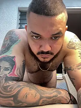 El_Titan1998 live sex cam