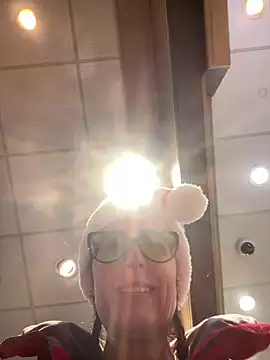 NataKitten live sex cam