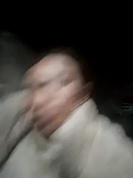 dakota-kis's cam snapshot