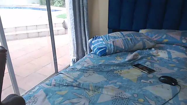 KinkyJXxX's cam snapshot