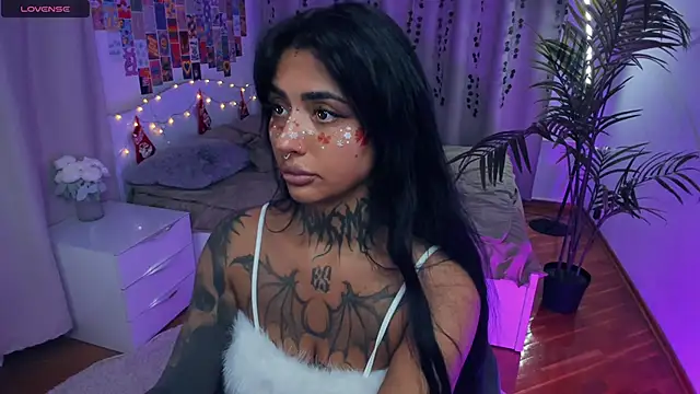 CharimgSabrina live sex cam