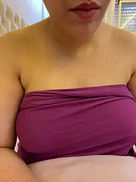 Bold-arabic-vibes's cam snapshot