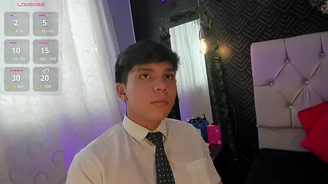 Thiago_Kozak live sex cam