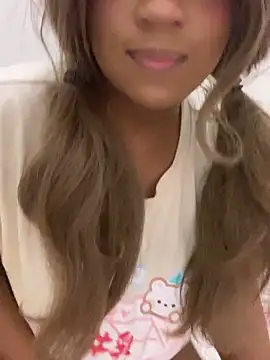 AwkwardJasminee live sex cam