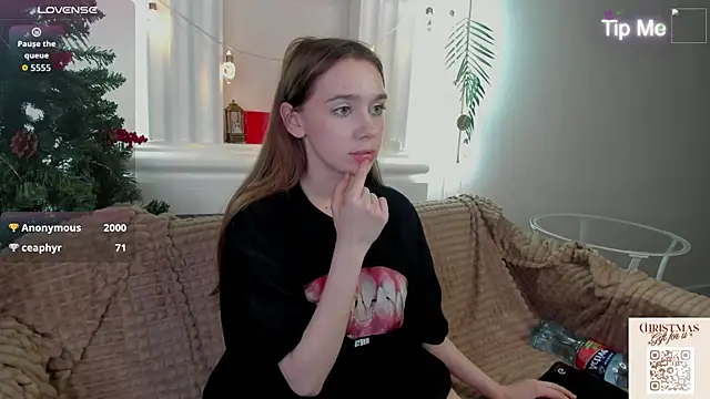 Lesi_Moonie01's cam snapshot