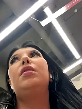 Tisha_Busty live sex cam