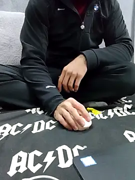 yazin19 live sex cam