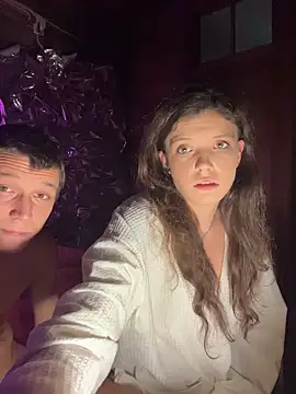 FoxStudioSex's cam snapshot