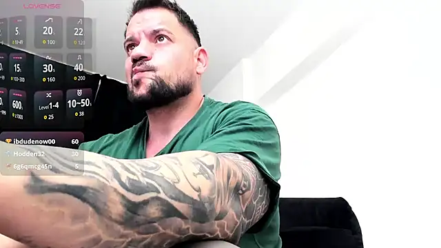 musclemonster31 live sex cam