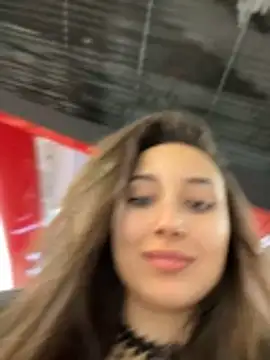 ICrazyOneIRL live sex cam