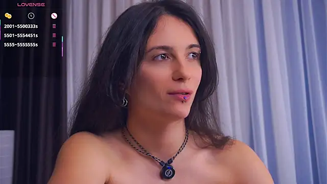 Holla_Molly live sex cam