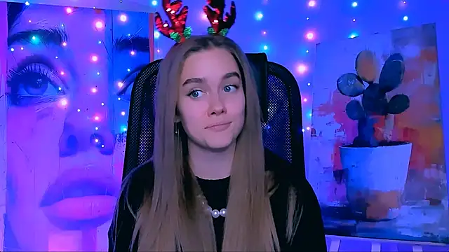 JuneWoods's cam snapshot