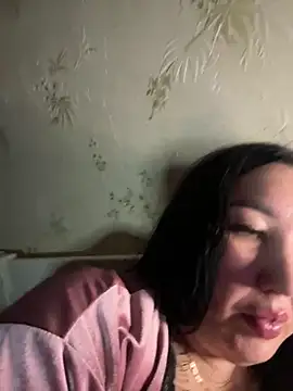 Naughtbaby_2025's cam snapshot