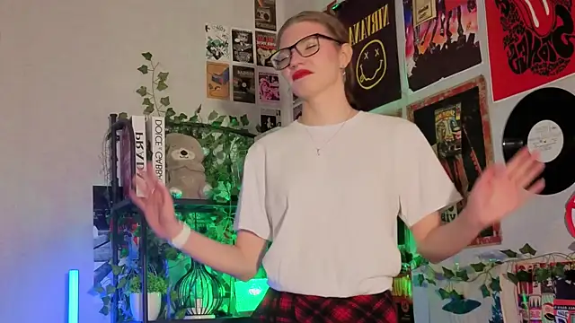 JeaneneWoltz's cam snapshot