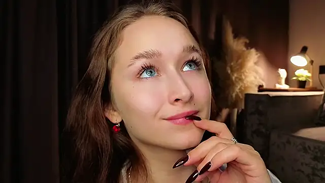 Julie_Lamb's cam snapshot