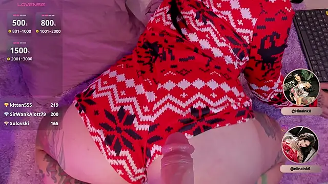 NinaInk's cam snapshot