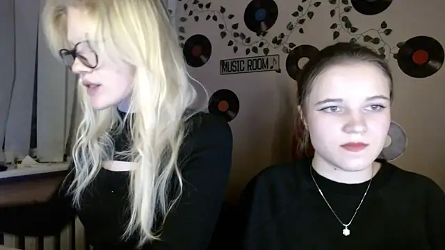 Riya_Vip's cam snapshot