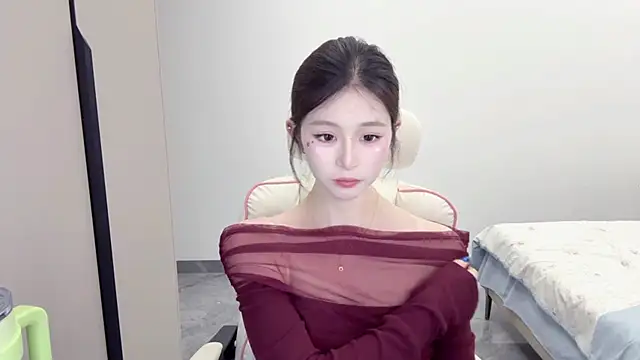 QQoooo-'s cam snapshot