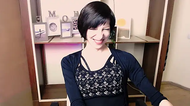 _AngeliaFlow_'s cam snapshot