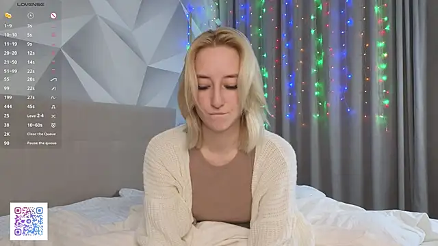 JodeeThu's cam snapshot