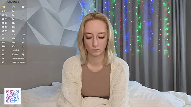 JodeeThu's cam snapshot