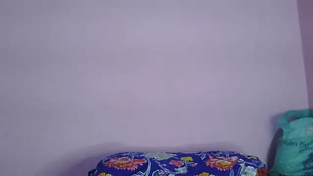 Pooja-suman's cam snapshot