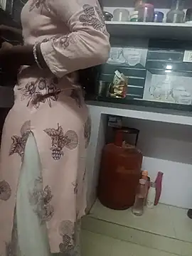 kavya-telugu84's cam snapshot