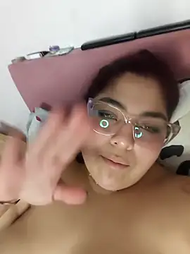 kendra_lil_evill live sex cam