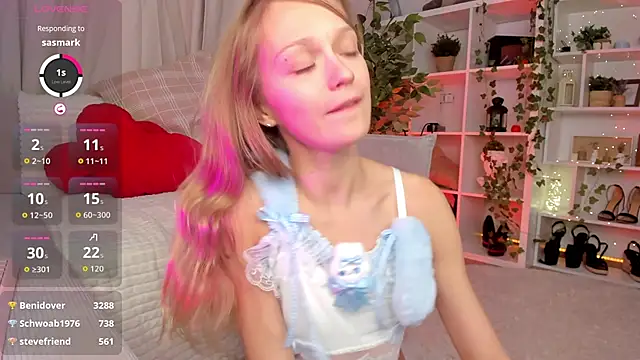 Kara_smalltits live sex cam