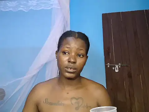 TrishaKalid's cam snapshot