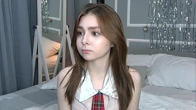 NatalieCroft live sex cam