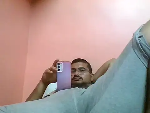 naughtymike0007's cam snapshot