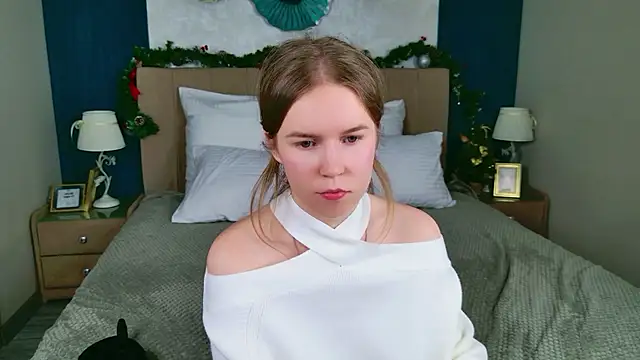 Alida_Brice's cam snapshot