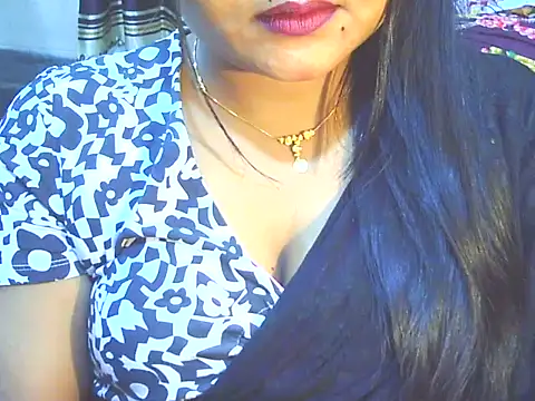 Nusrat_Faria07's cam snapshot