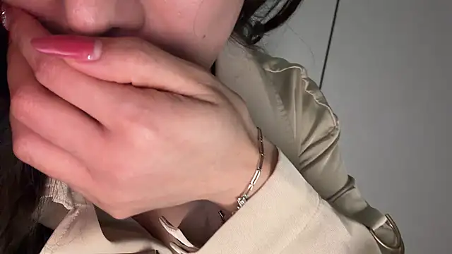 yuer2563 live sex cam