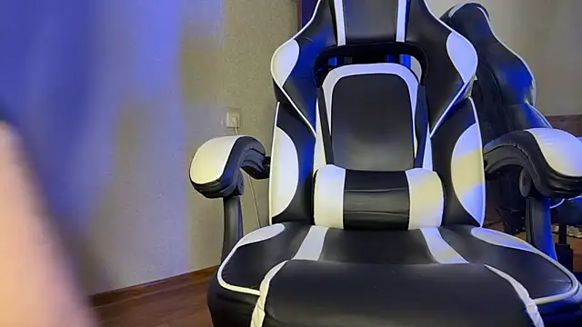 StlckTwlx live sex cam