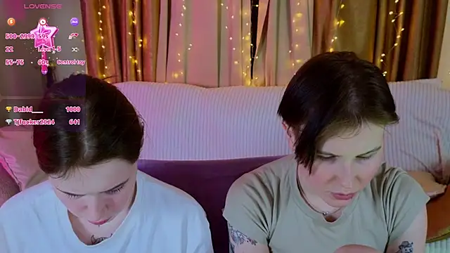 Girls_Fingers's cam snapshot