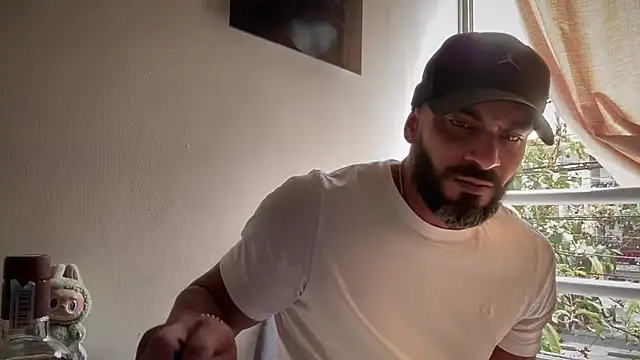 romeolovedark's cam snapshot