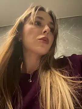 Sophie_Enzo's cam snapshot