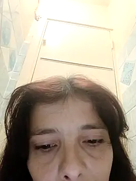 AnnaKissMee live sex cam